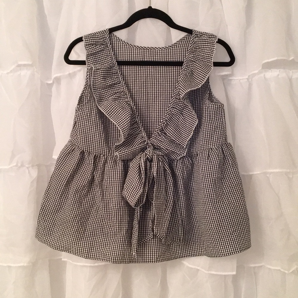 Adorable Shein babydoll top with bow in back